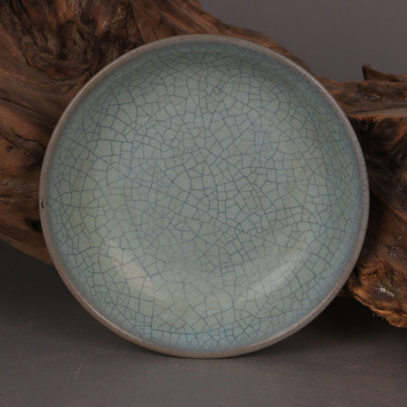 Vintage Collectible Dishes - Piatto in ceramica Ru Ware in